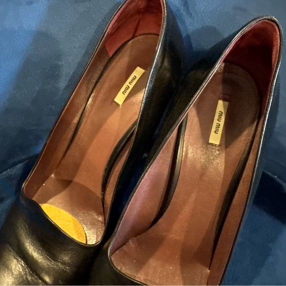 1990s Miu Miu Black High Heels. Size 41 - Picture 3 of 15